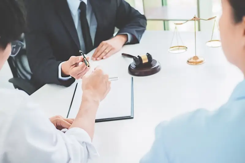 Adwokat czy radca prawny?