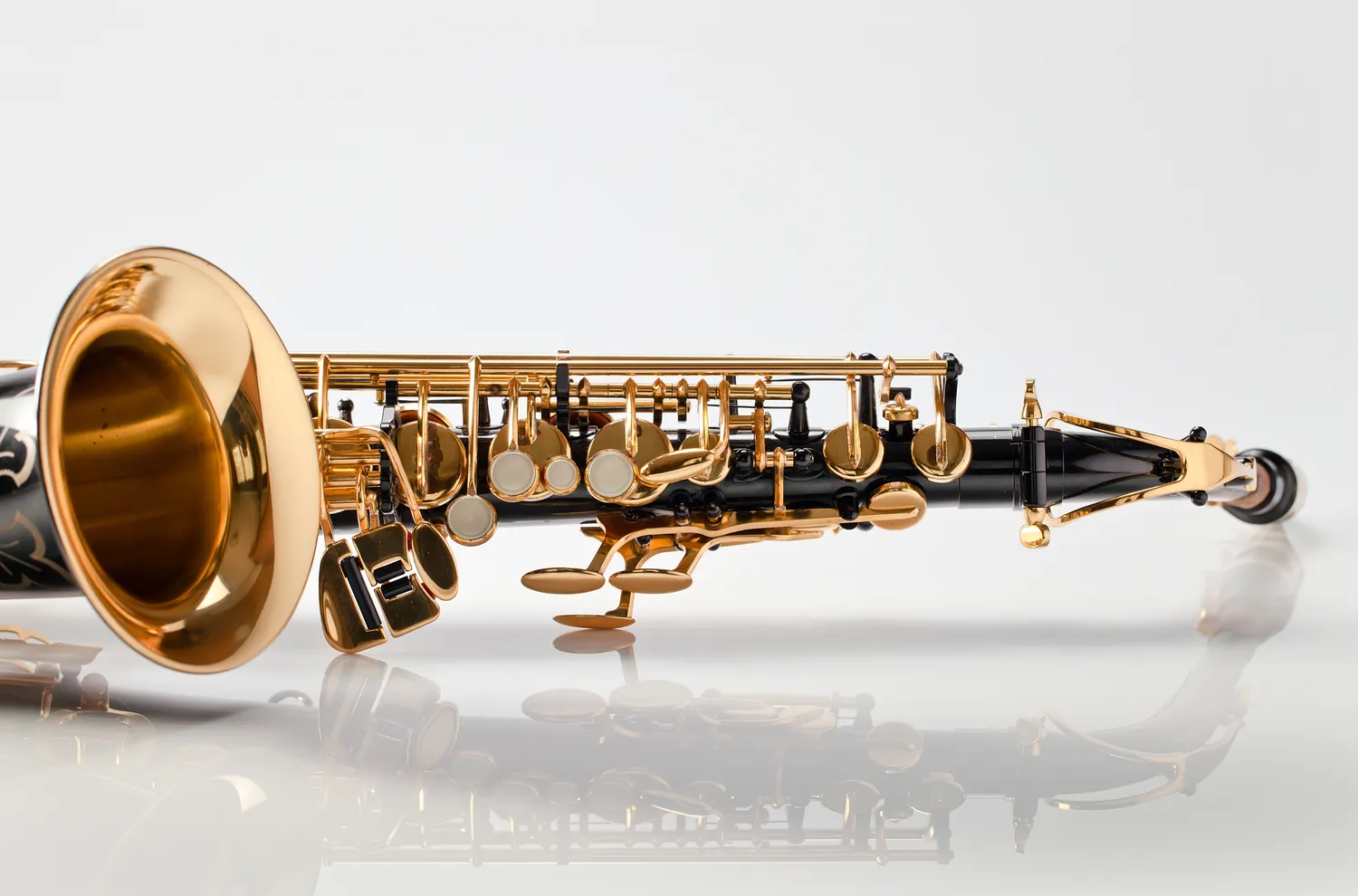 Instrument dęty jak klarnet saksofon trąbka?